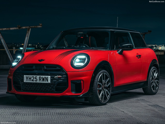 Mini Cooper John Cooper Works фото
