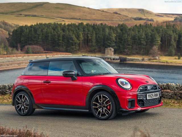 Mini Cooper John Cooper Works фото