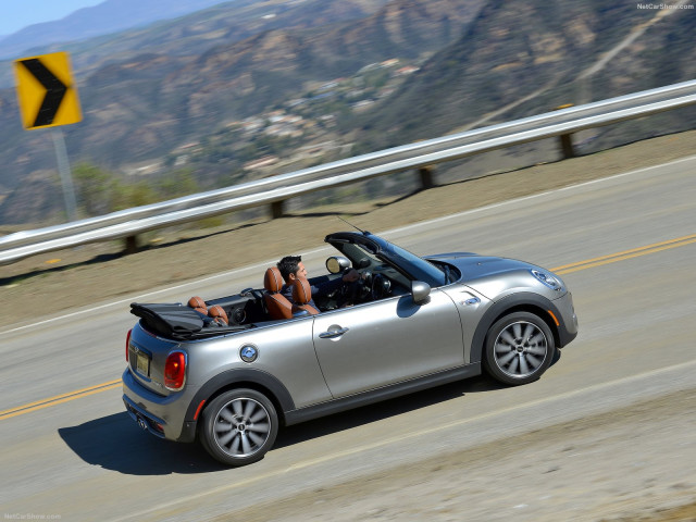 Mini Cooper S Convertible фото