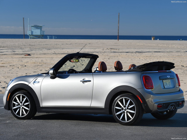 Mini Cooper S Convertible фото