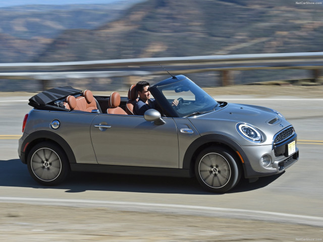 Mini Cooper S Convertible фото