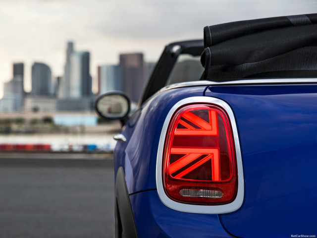 Mini Cooper S Convertible фото