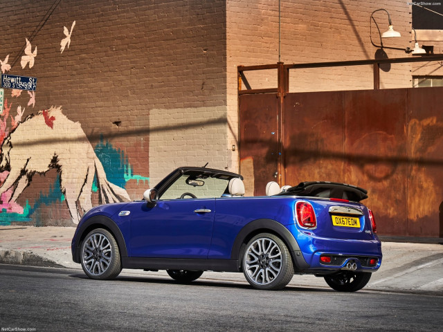 Mini Cooper S Convertible фото