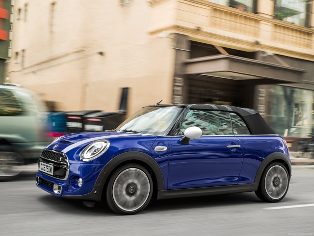 Mini Cooper S Convertible фото