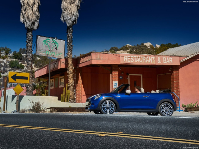 Mini Cooper S Convertible фото