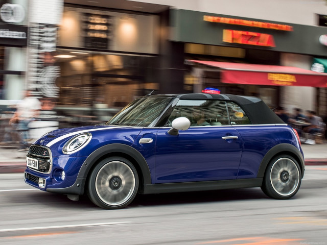 Mini Cooper S Convertible фото