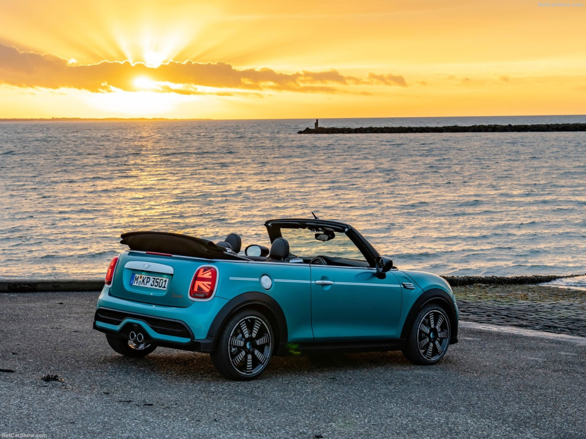 Mini Cooper S Convertible фото 210153