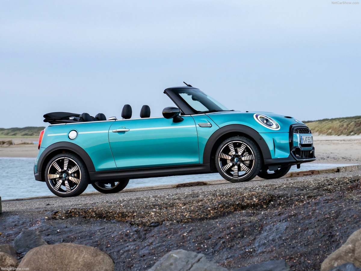 Mini Cooper S Convertible фото 210154