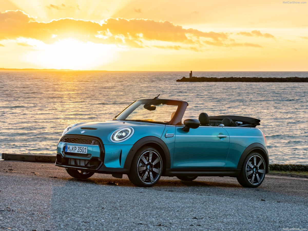 Mini Cooper S Convertible фото 210155