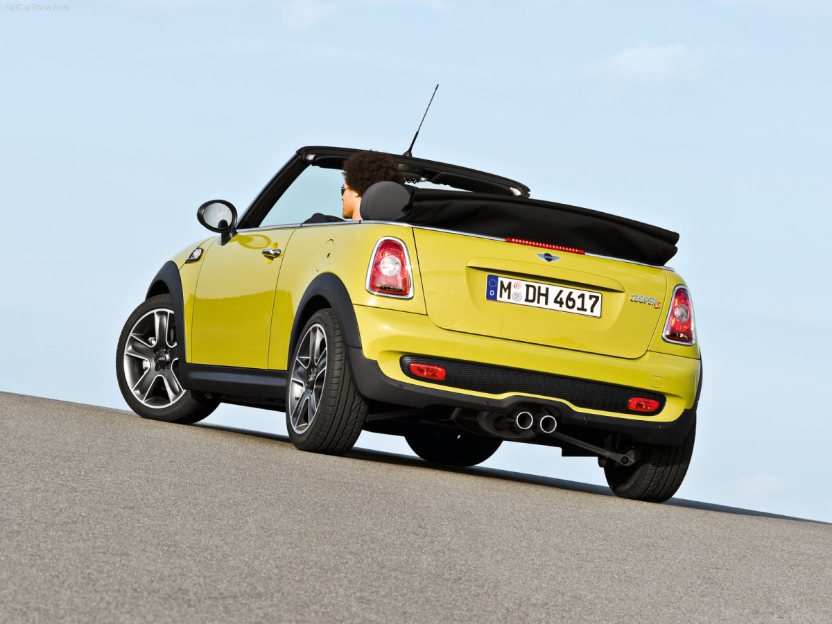 Mini Cooper S Convertible фото 61000