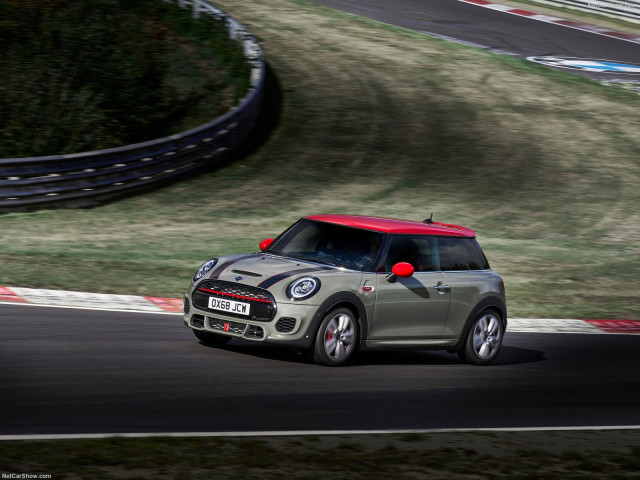 Mini Cooper S John Cooper Works фото