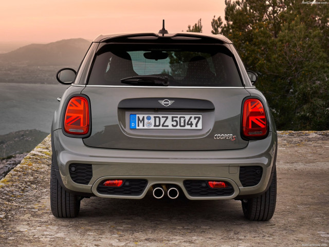 Mini Cooper S фото