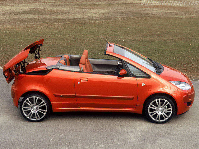 Mitsubishi Colt фото