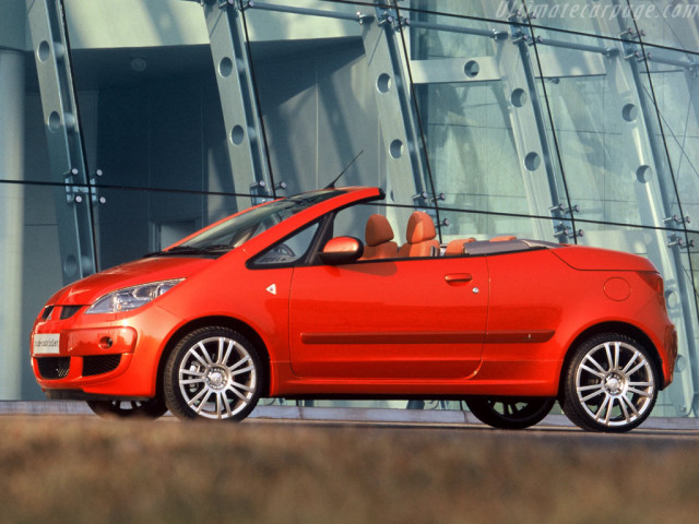 Mitsubishi Colt фото