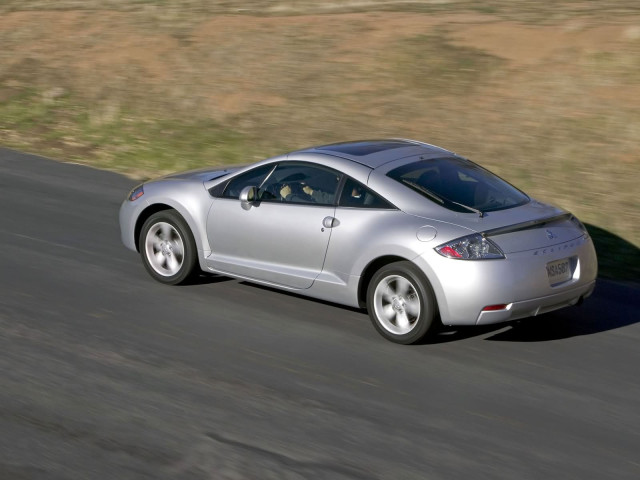 Mitsubishi Eclipse фото