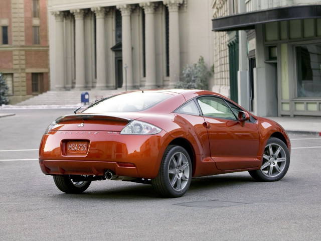 Mitsubishi Eclipse фото