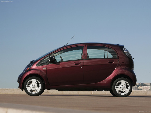 Mitsubishi i MiEV фото