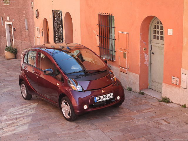 Mitsubishi i MiEV фото