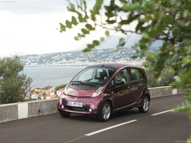 Mitsubishi i MiEV фото