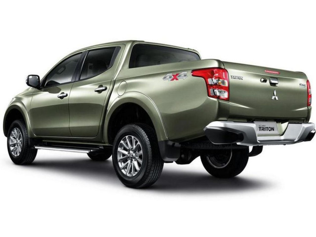 Mitsubishi L200 фото