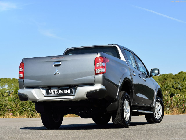 Mitsubishi L200 фото