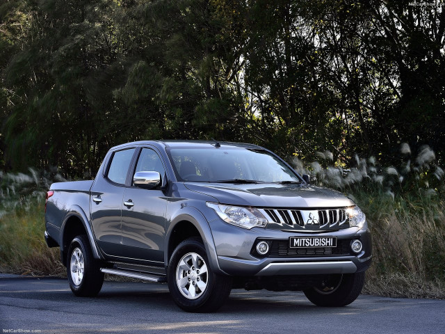 Mitsubishi L200 фото