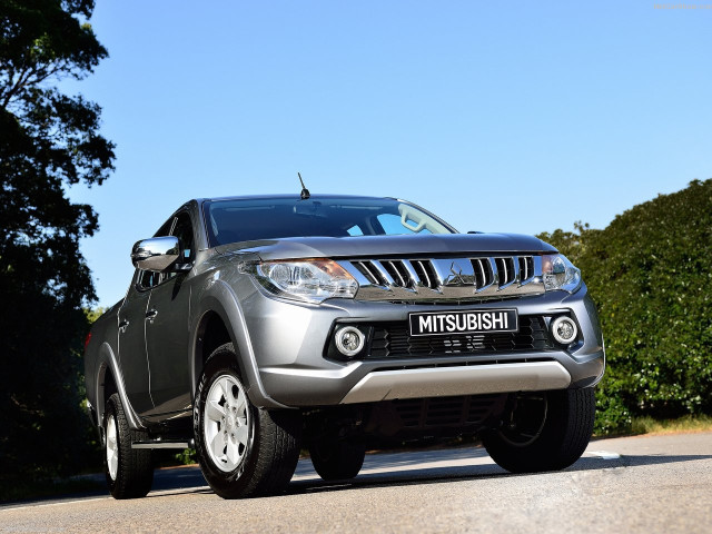 Mitsubishi L200 фото