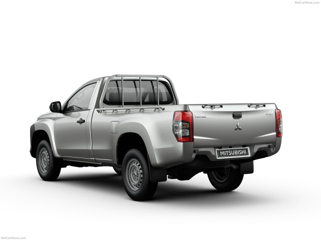 Mitsubishi L200 фото