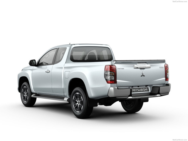 Mitsubishi L200 фото