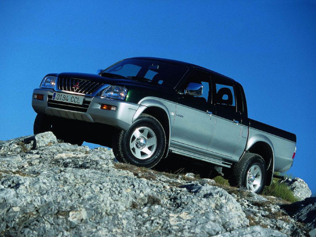 Mitsubishi L200 фото