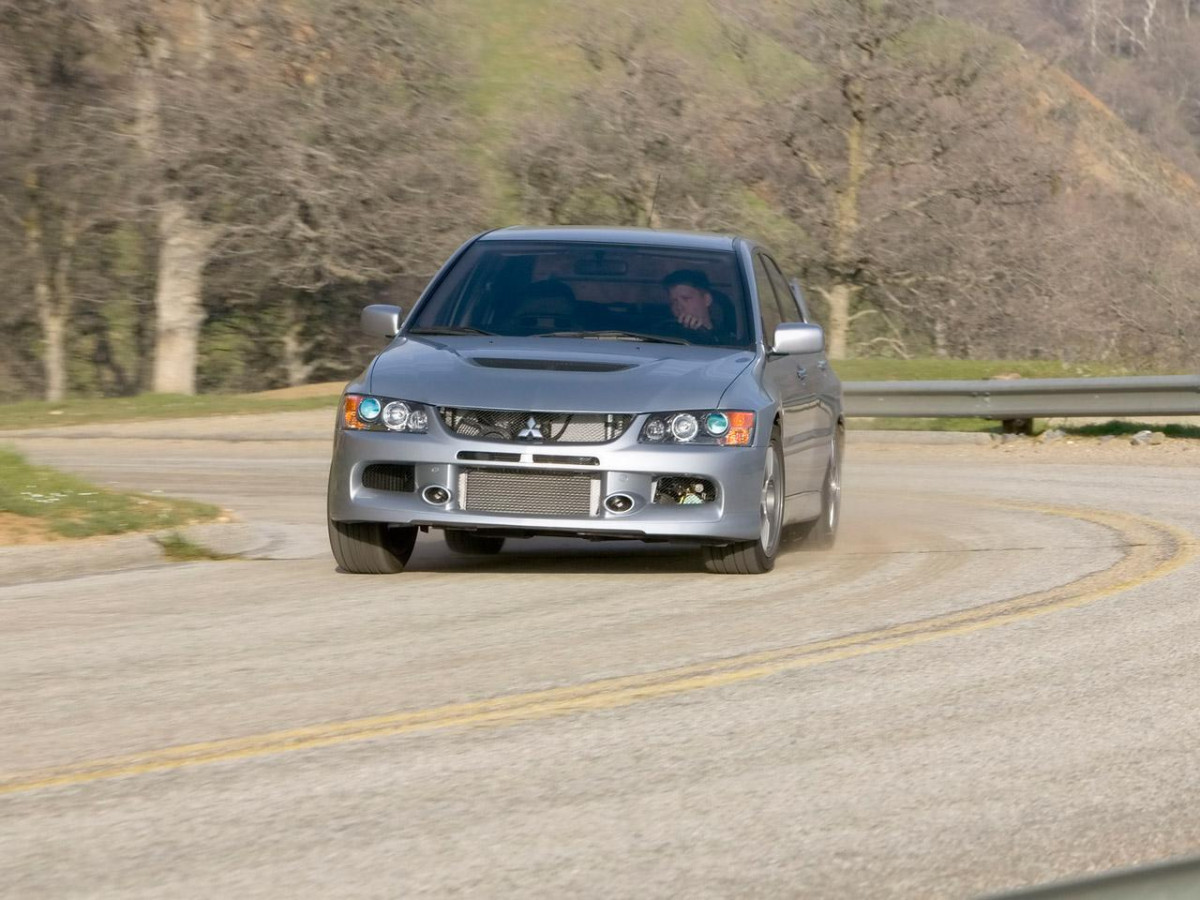 Mitsubishi Lancer Evolution IX фото 22105