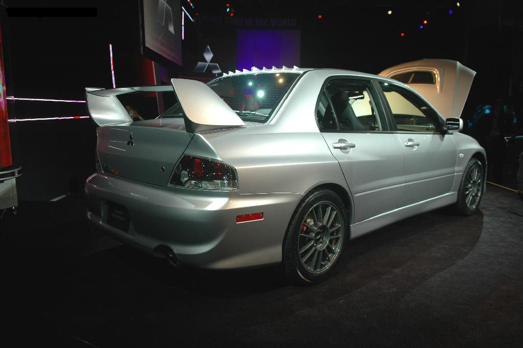 Mitsubishi Lancer Evolution IX фото 22107