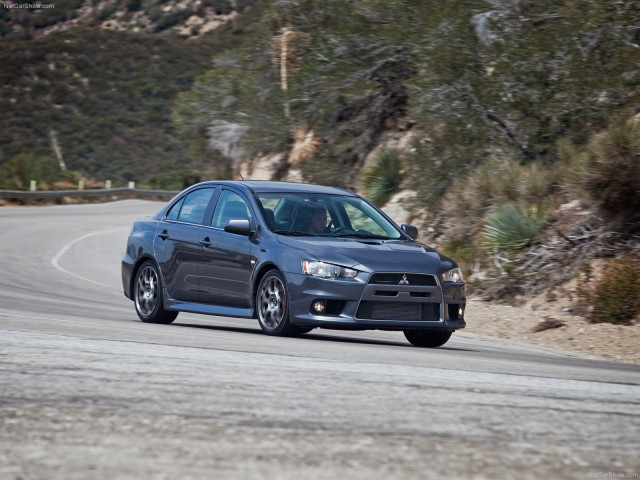 Mitsubishi Lancer Evolution MR фото