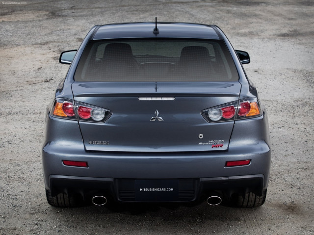 Mitsubishi Lancer Evolution MR фото