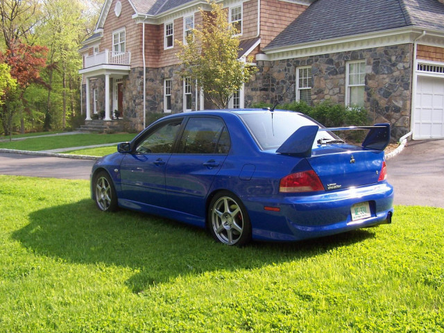 Mitsubishi Lancer Evolution VIII фото