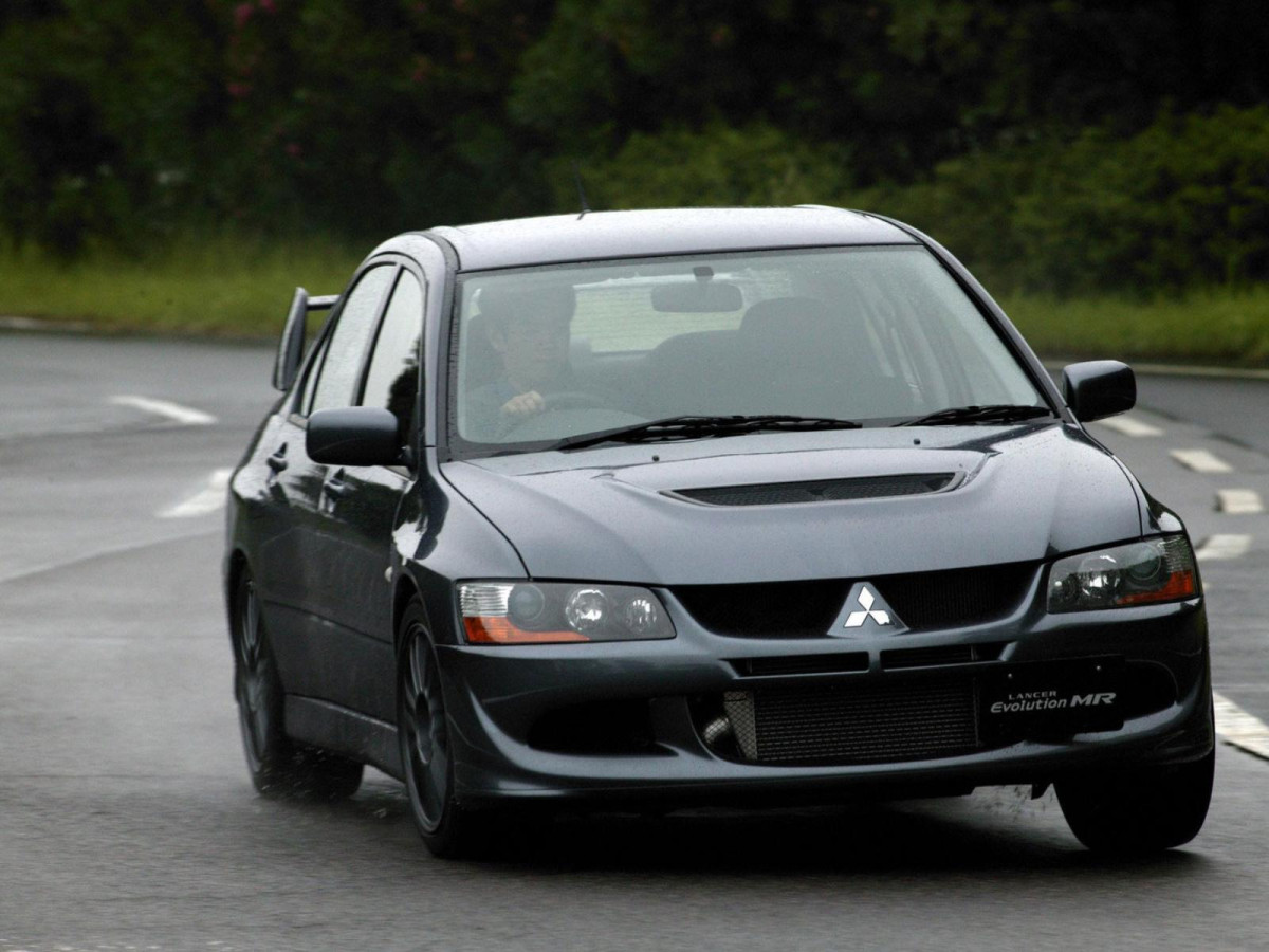 Mitsubishi Lancer Evolution VIII фото 13903