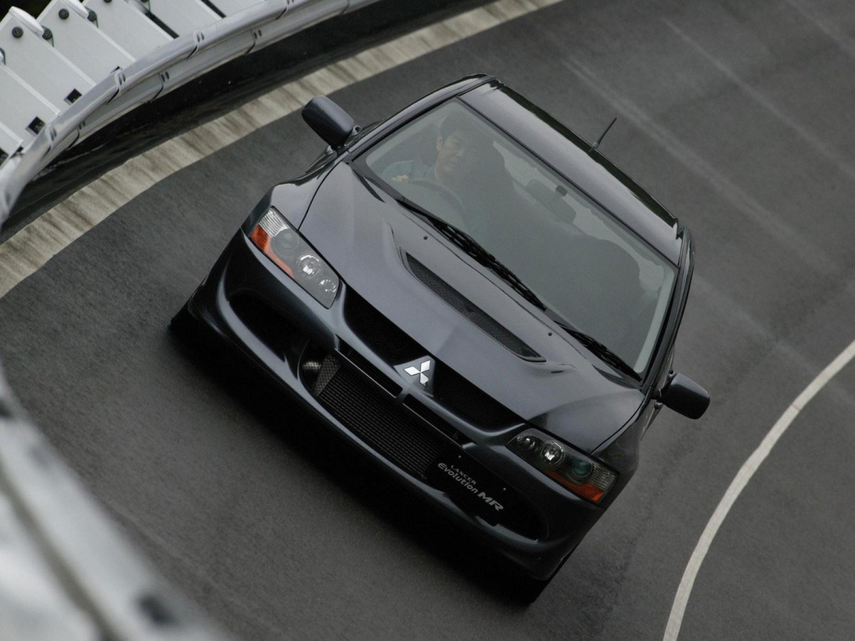 Mitsubishi Lancer Evolution VIII фото 13904