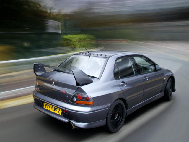 Mitsubishi Lancer Evolution VIII фото