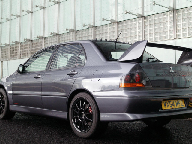 Mitsubishi Lancer Evolution VIII фото