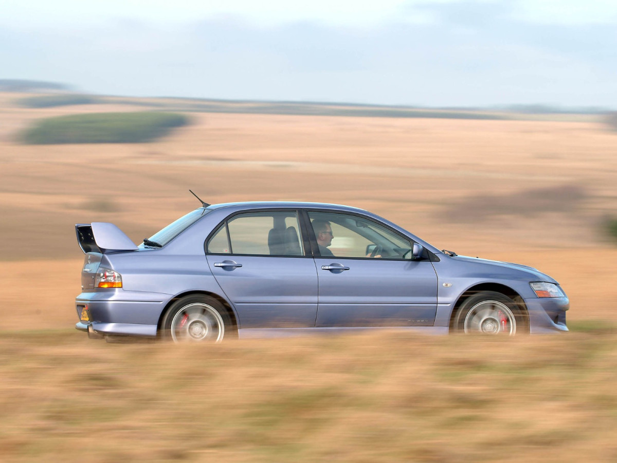 Mitsubishi Lancer Evolution VIII фото 18119