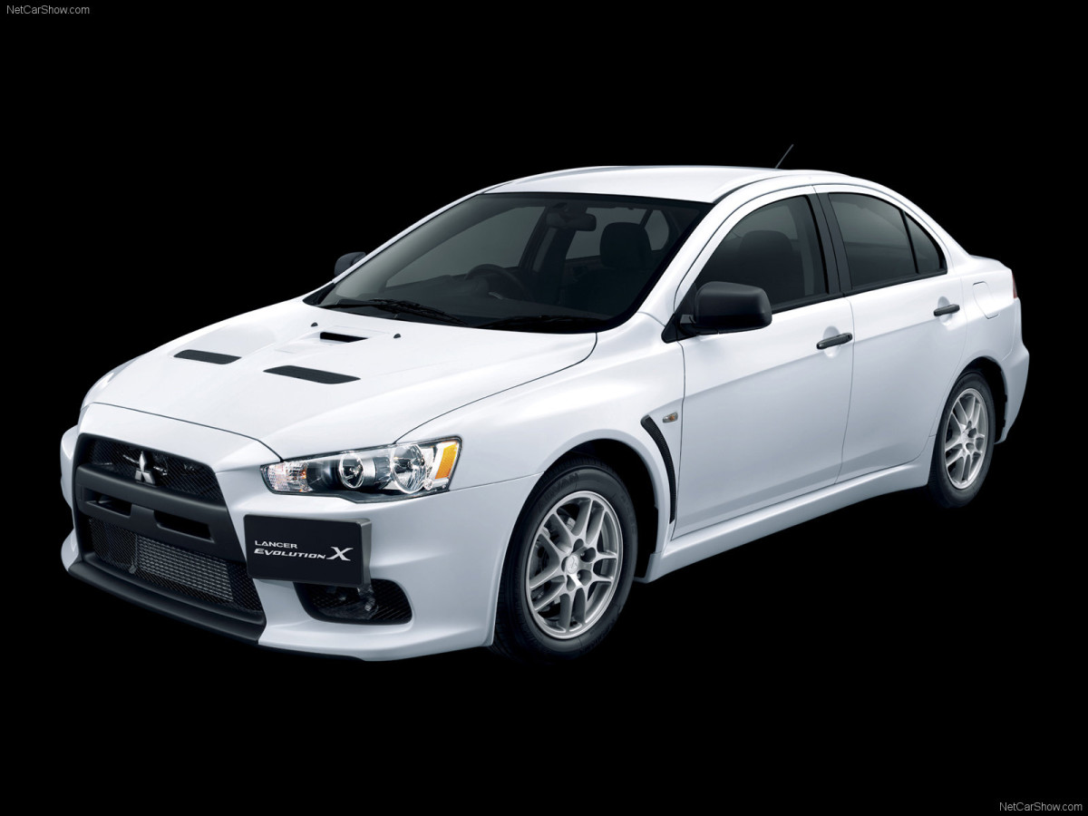 Mitsubishi Lancer Evolution X фото 47819