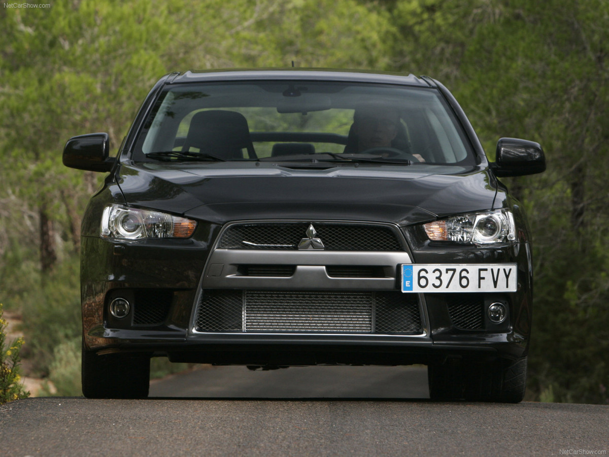 Mitsubishi Lancer Evolution X фото 56726