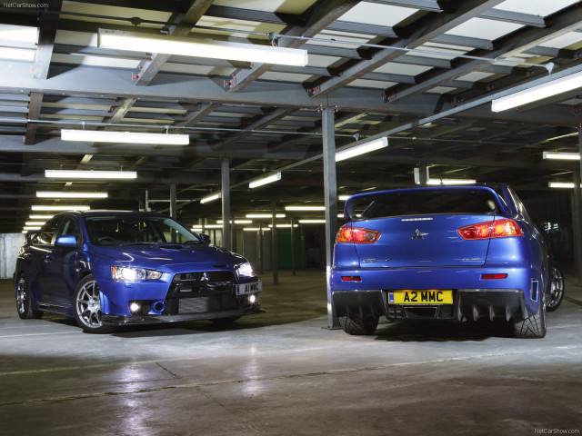 Mitsubishi Lancer Evolution X фото