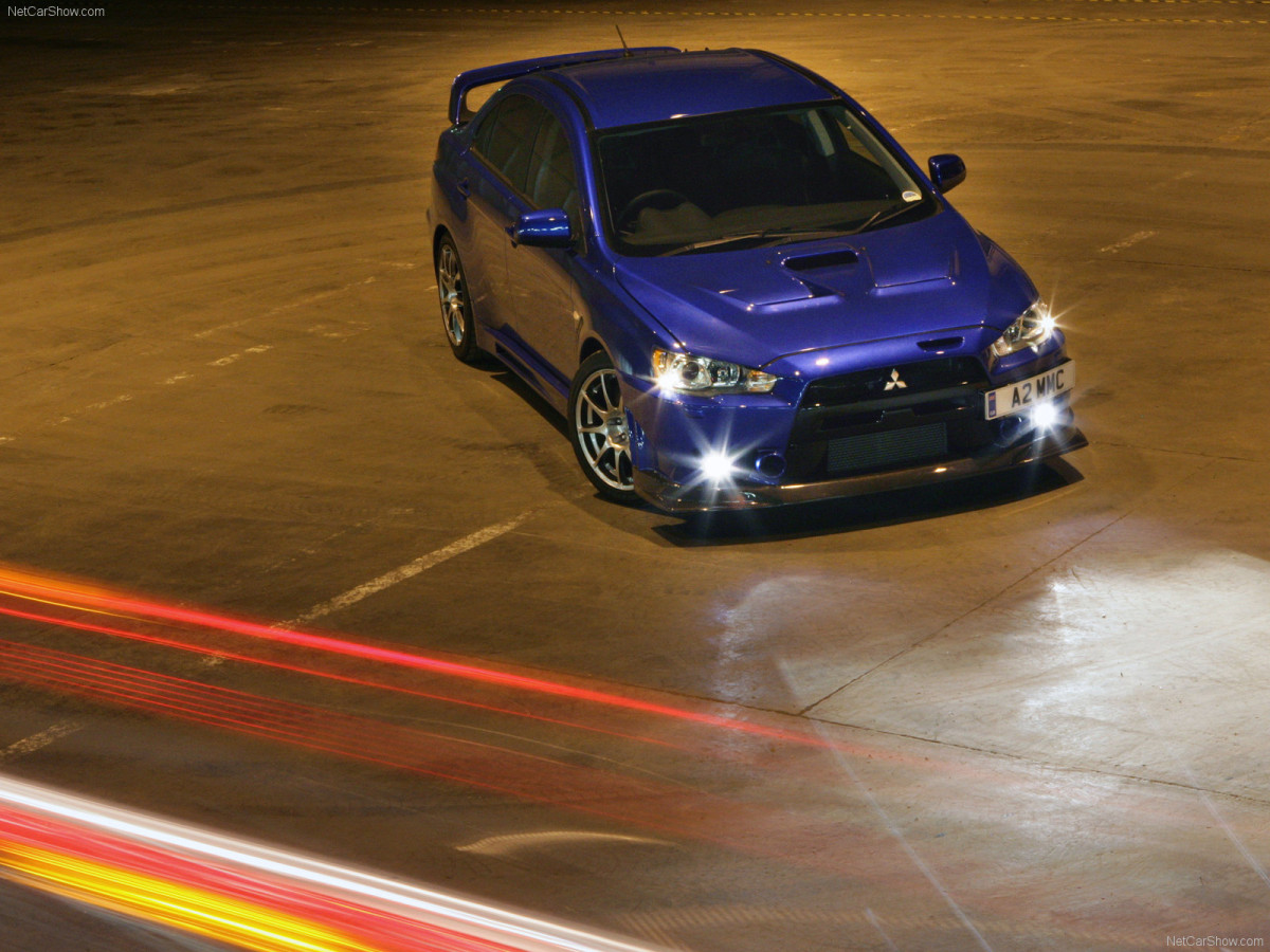 Mitsubishi Lancer Evolution X фото 66405