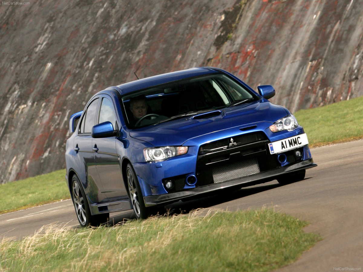 Mitsubishi Lancer Evolution X фото 66406