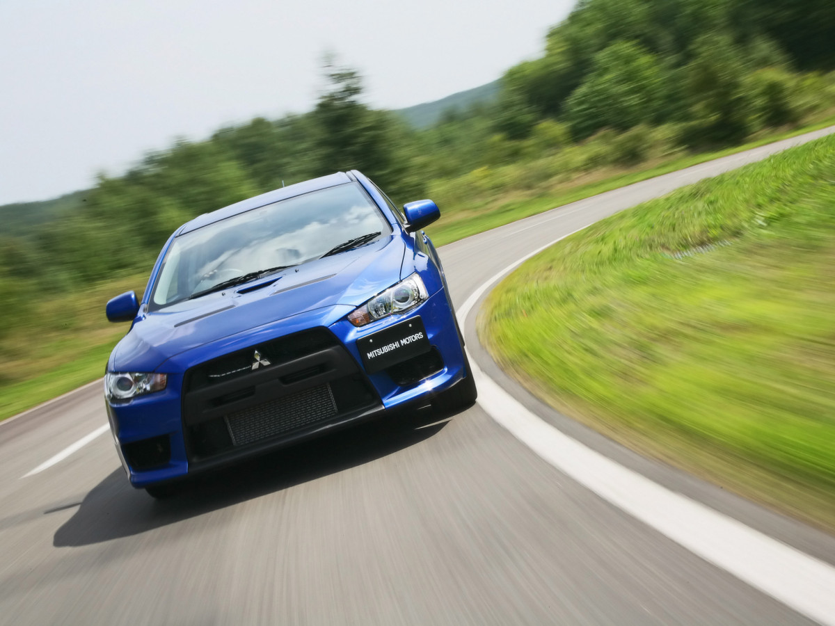 Mitsubishi Lancer Evolution фото 53099