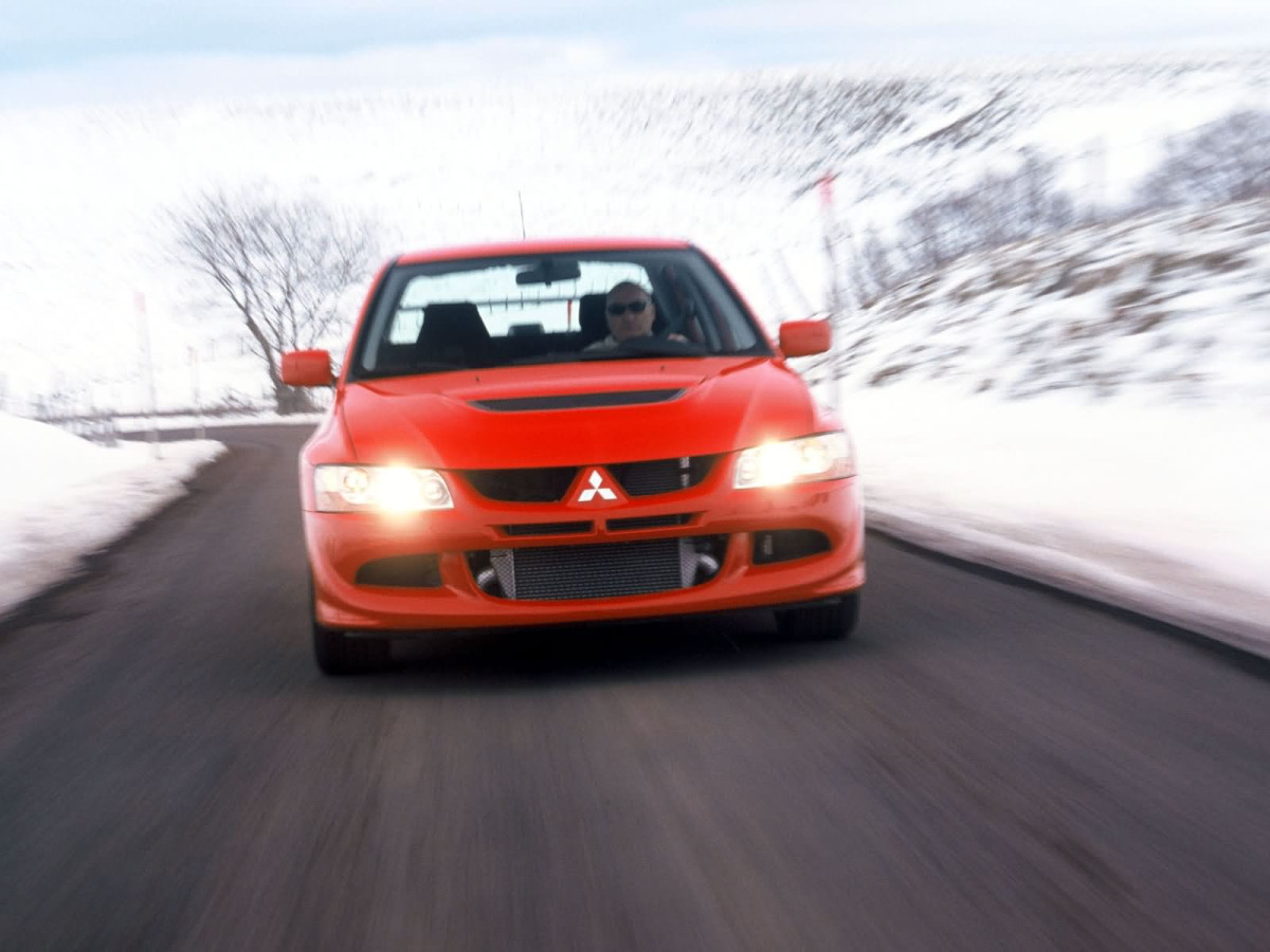 Mitsubishi Lancer Evolution фото 7114