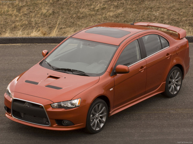 Mitsubishi Lancer Ralliart фото