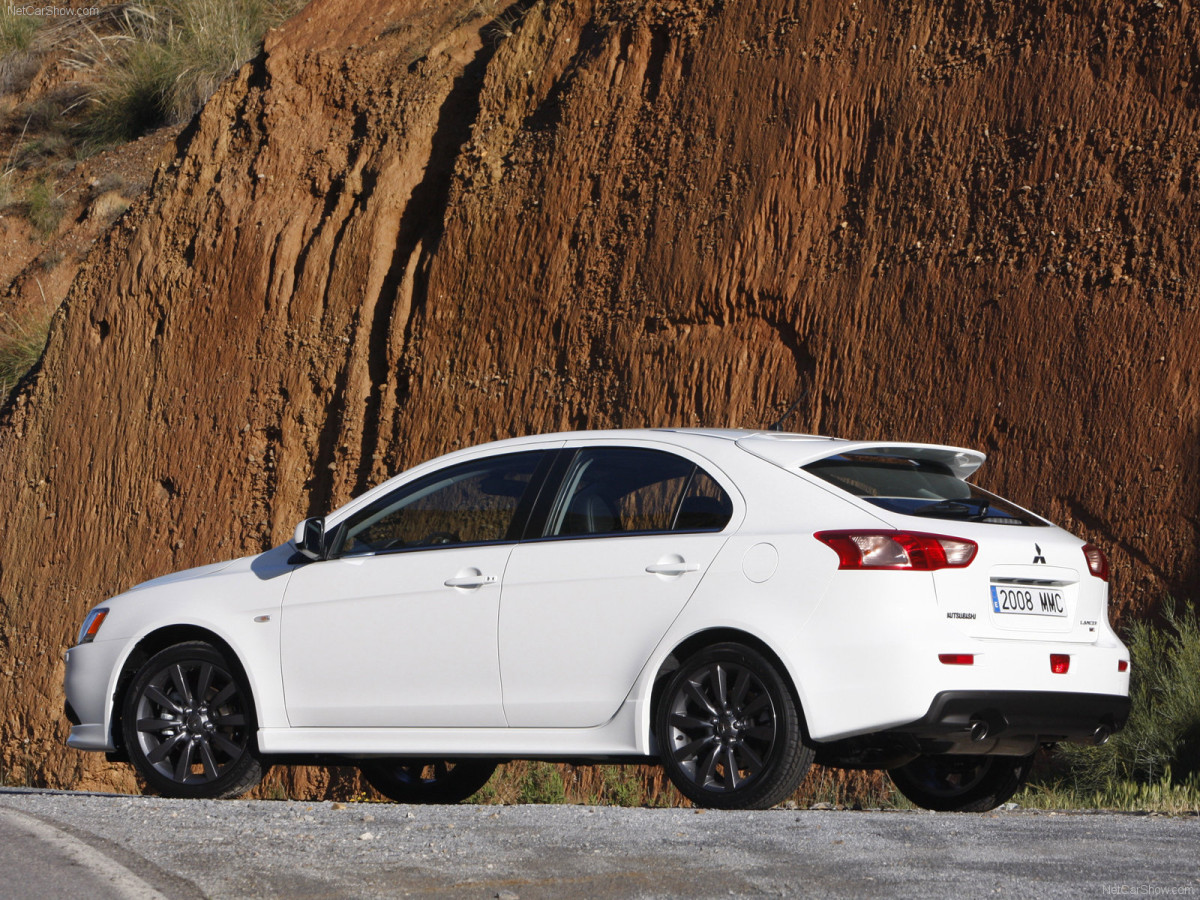 Mitsubishi Lancer Sportback Ralliart фото 59283