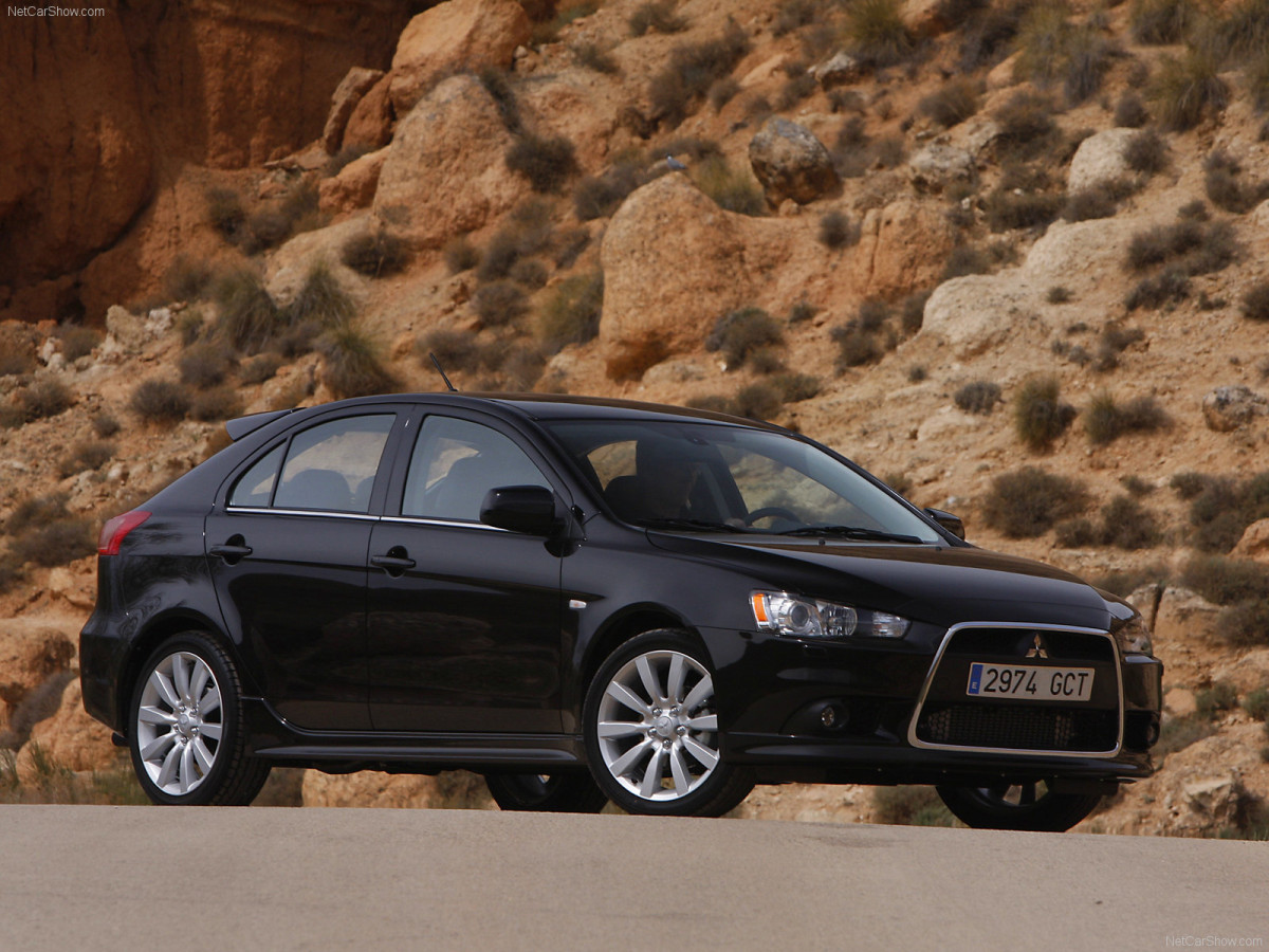 Mitsubishi Lancer Sportback фото 56099